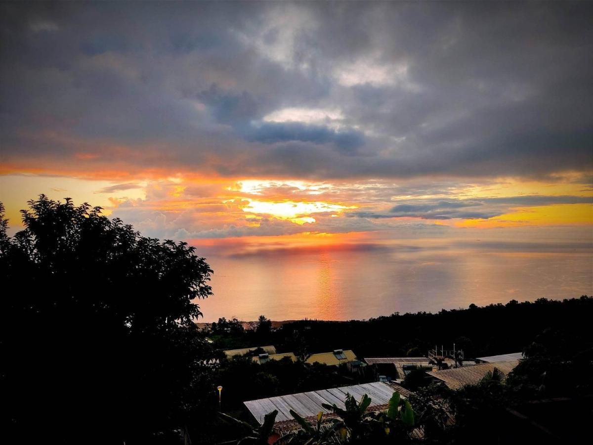 サン・ル La Caz Oceane Bed & Breakfast エクステリア 写真